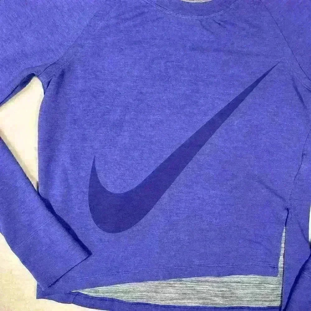 NIKE Dri-Fit Purple Long Sleeve Asymmetrical Split Hem Crop Sweatshirt Women S - Picture 3 of 9